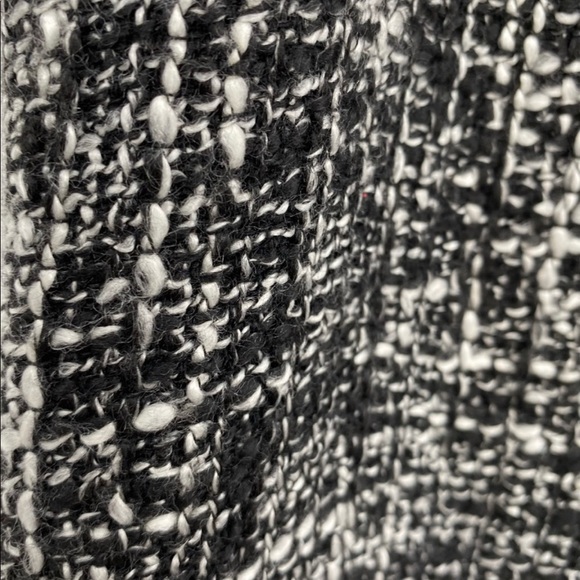 Dana Buchman Black & White Tweed Dress, Size 8 - Picture 7 of 10